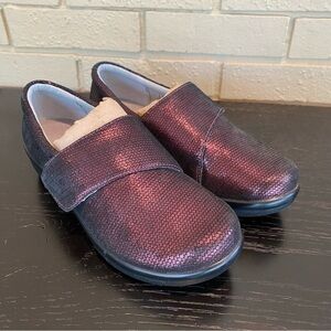 Alegria Lauryn Wine Weave Metallic Slip On Comfort Shoes - Women’s EU 37 US 7